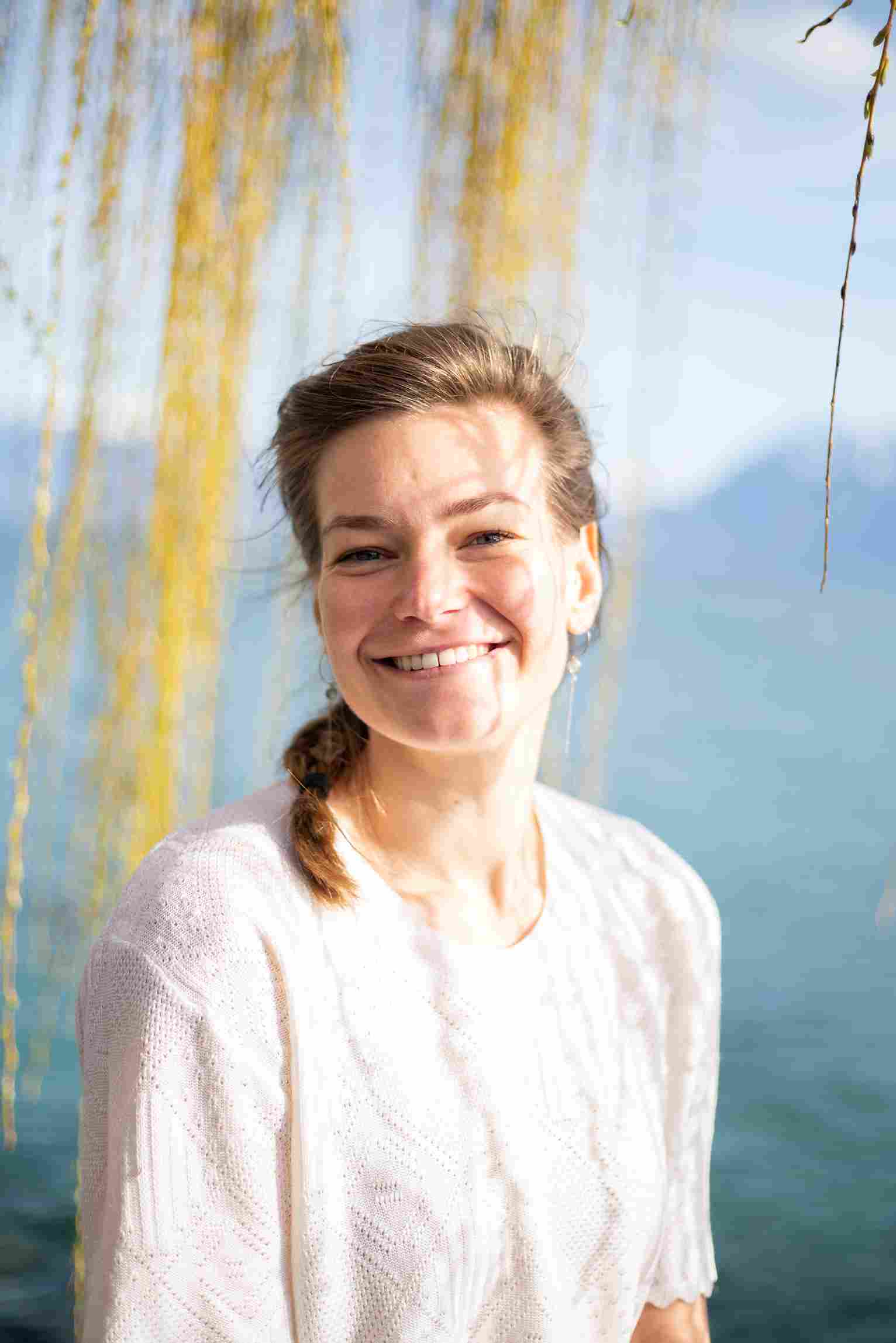 Manon with lake background